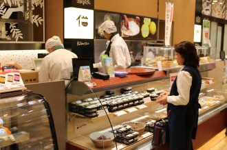 和惣菜専門店「きっちんににぎ」