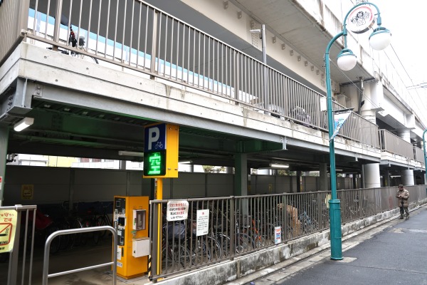 オズ通り商店街側の東急元住吉駅前駐輪場