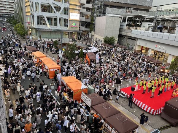 大盛況だったこすぎコアパーク周辺