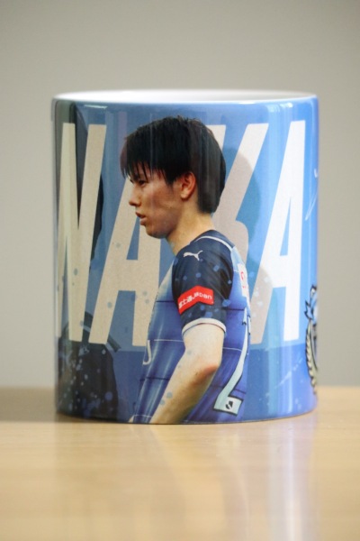 田中碧選手のプレイヤーマグカップ