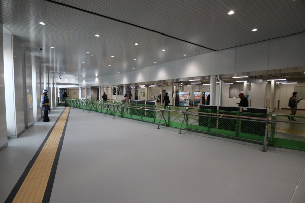 横須賀線武蔵小杉駅コンコースへ接続