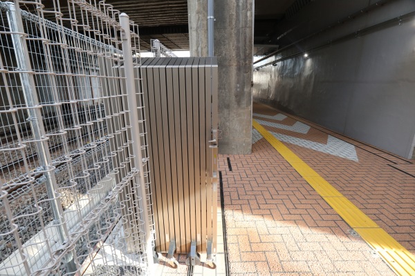 東海道新幹線・横須賀線のトンネル
