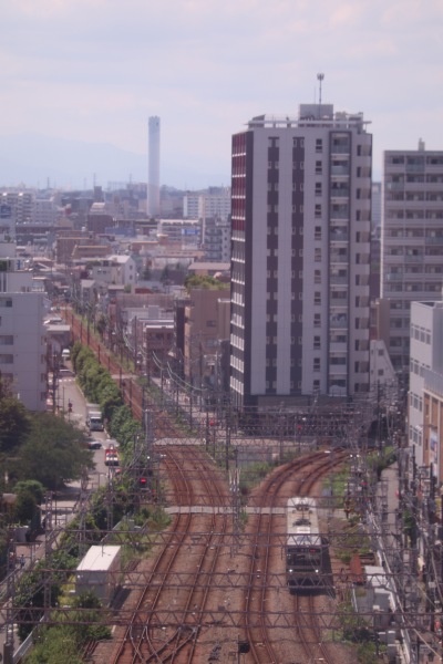 かまたえんから見えた東急多摩川線・池上線