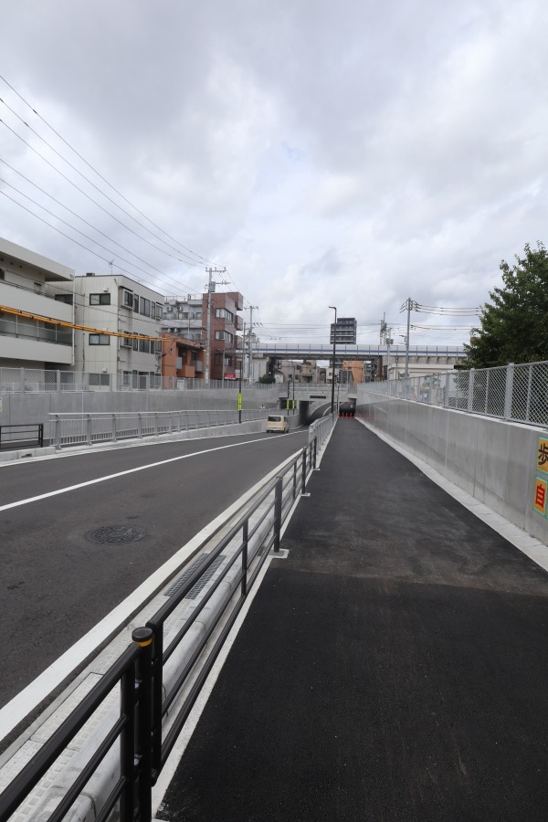 関東労災病院側