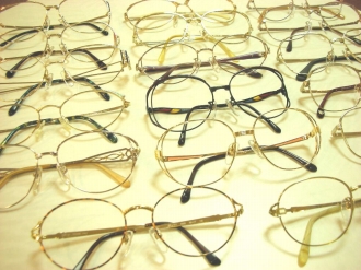集まったメガネ
