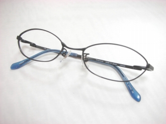 パーツ交換後のメガネ